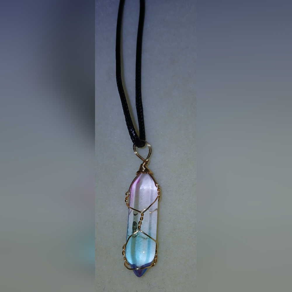 NWT Handcrafted wire-wrapped, aura quartz crystal point pendant necklace